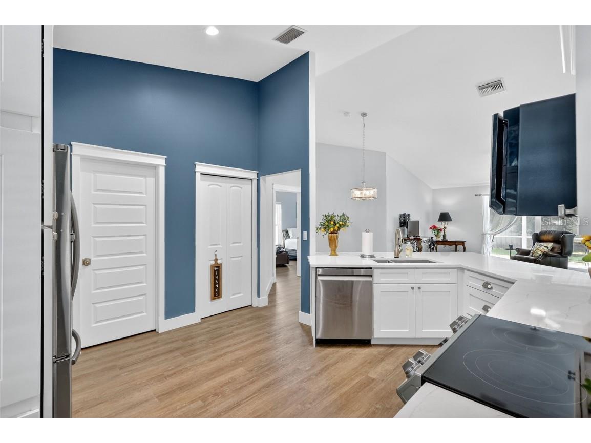 9305 Knightsbridge Court Tampa FL 33647 TB8446528 image8