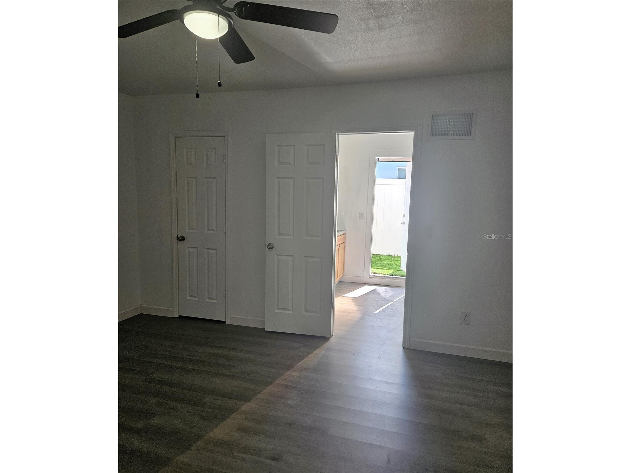 9306 Forest Hills Drive Tampa FL 33612 TB8474565 image11