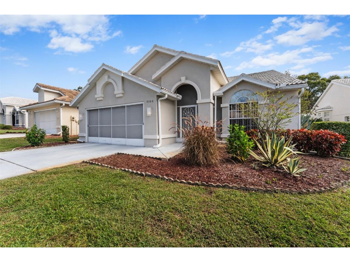 9306 French Quarters Circle Weeki Wachee FL 34613 T3477793 image1