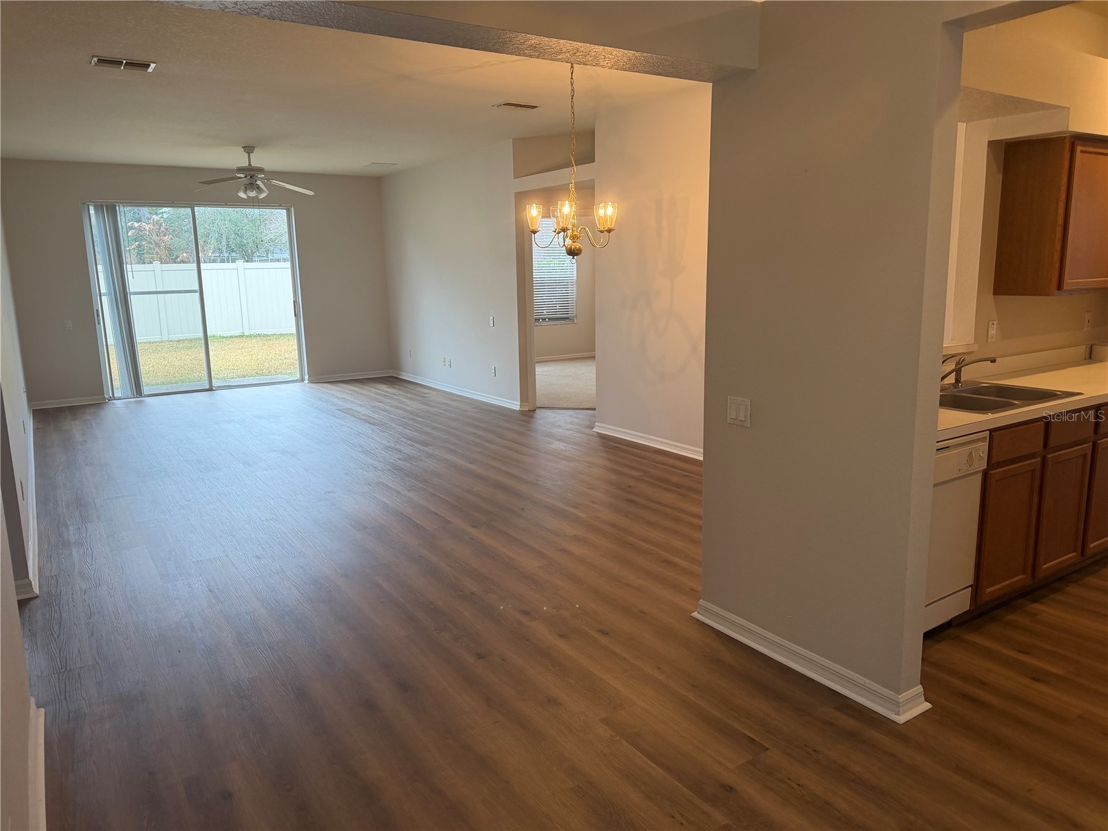 9307 Huntington Park Way Tampa FL 33647 TB8453465 image2