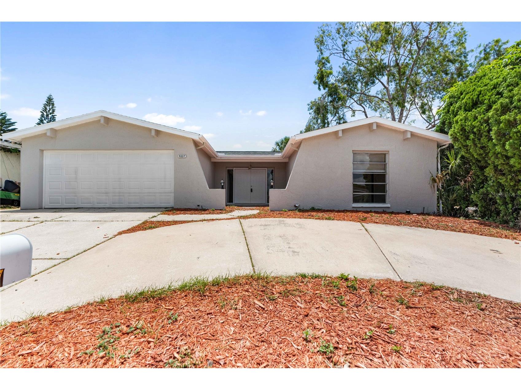 9307 Richwood Lane Port Richey FL 34668 W7886829 image1