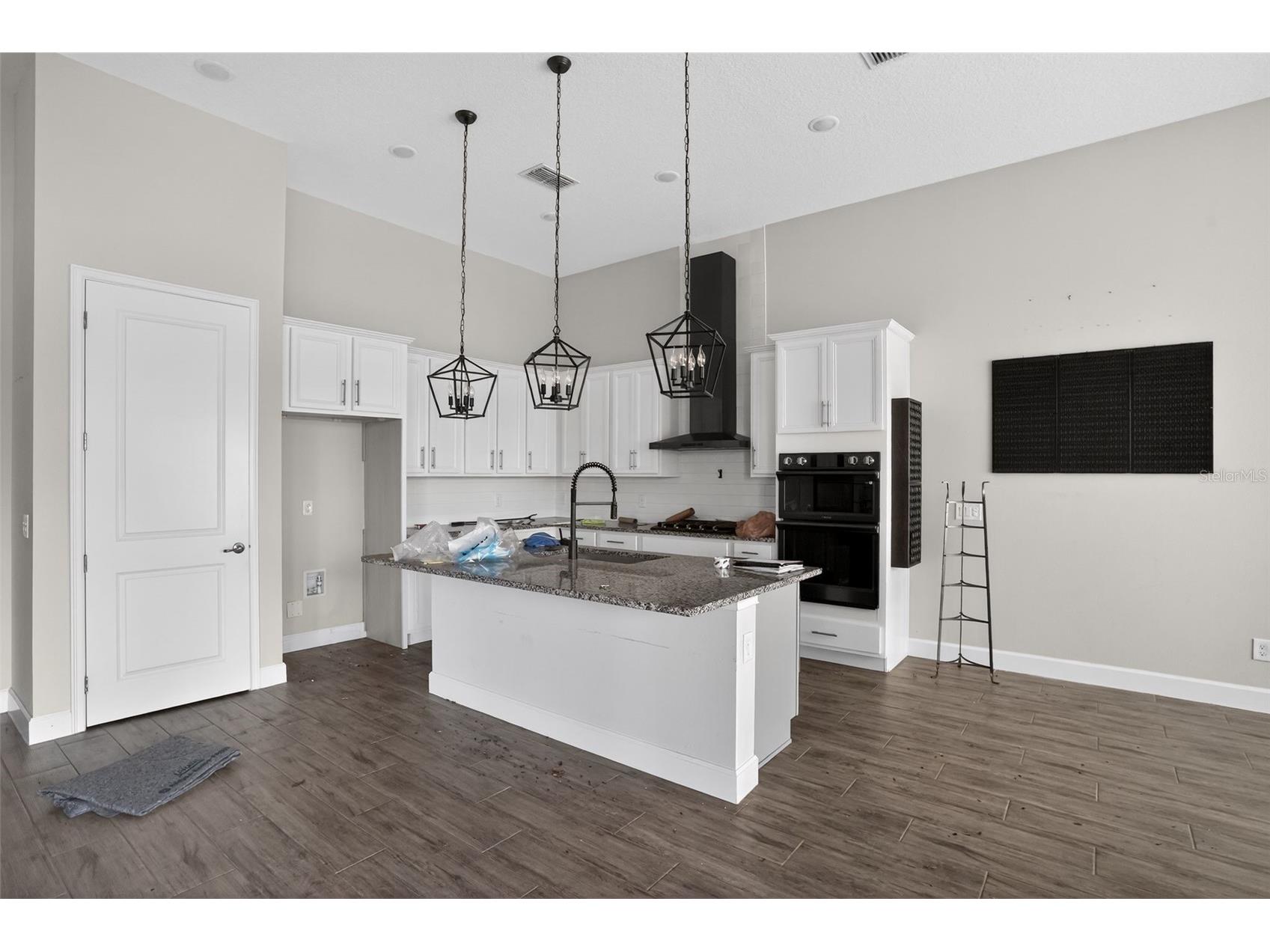 9307 San Jose Boulevard Howey In The Hills FL 34737 C7526004 image2