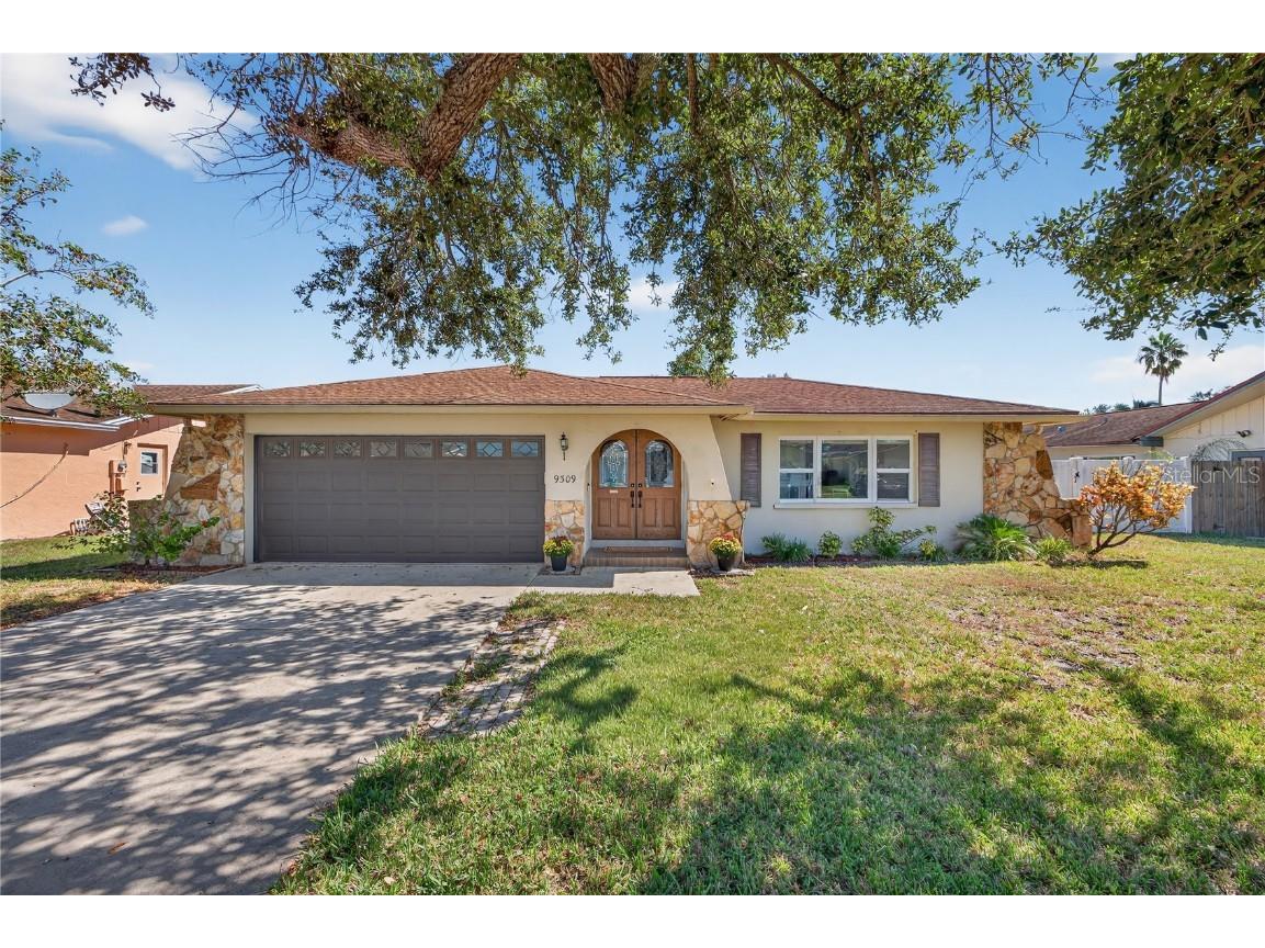 9309 120th Street Seminole FL 33772 TB8394516 image1