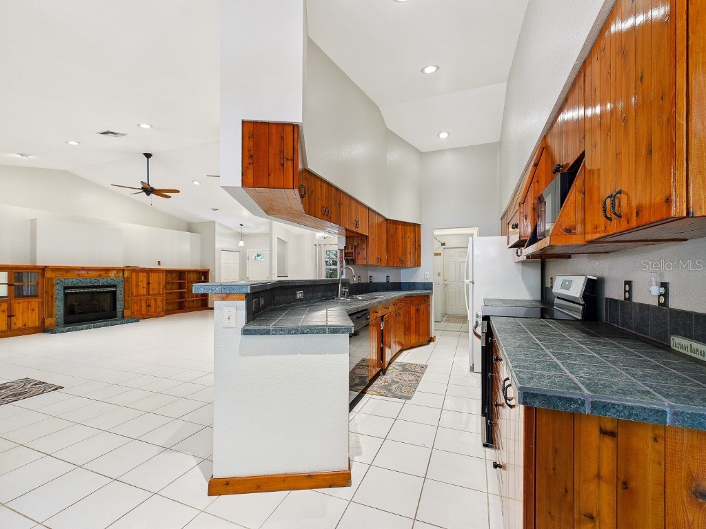 9309 Happy Trl Brooksville FL 34601 O6349574 image15