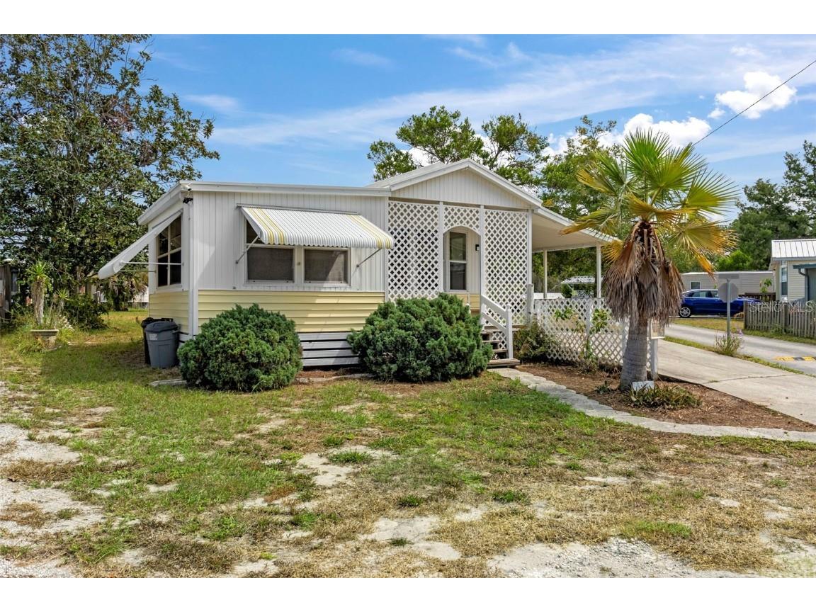 9309 Stingray Drive Weeki Wachee FL 34613 W7878686 image1