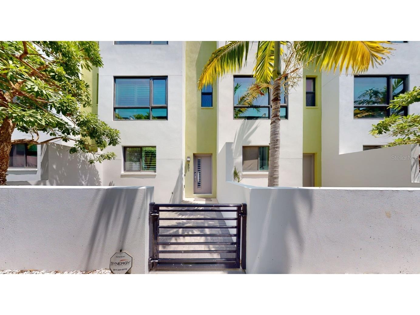 931 Arlington Avenue N Saint Petersburg FL 33705 U8218804 image1