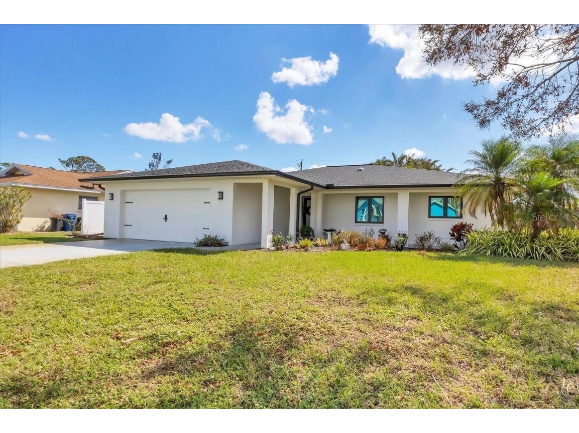 931 Caples Street Englewood FL 34223 D6138740 image1