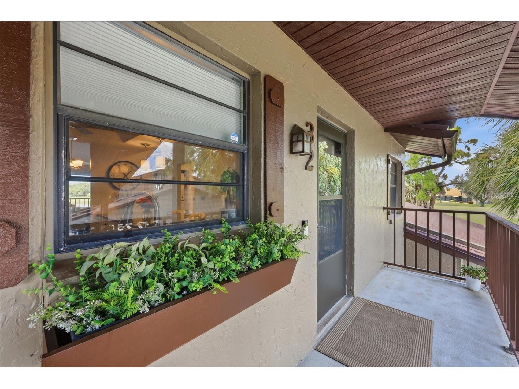 931 Capri Isles Boulevard #32 Venice FL 34292 N6144429 image3