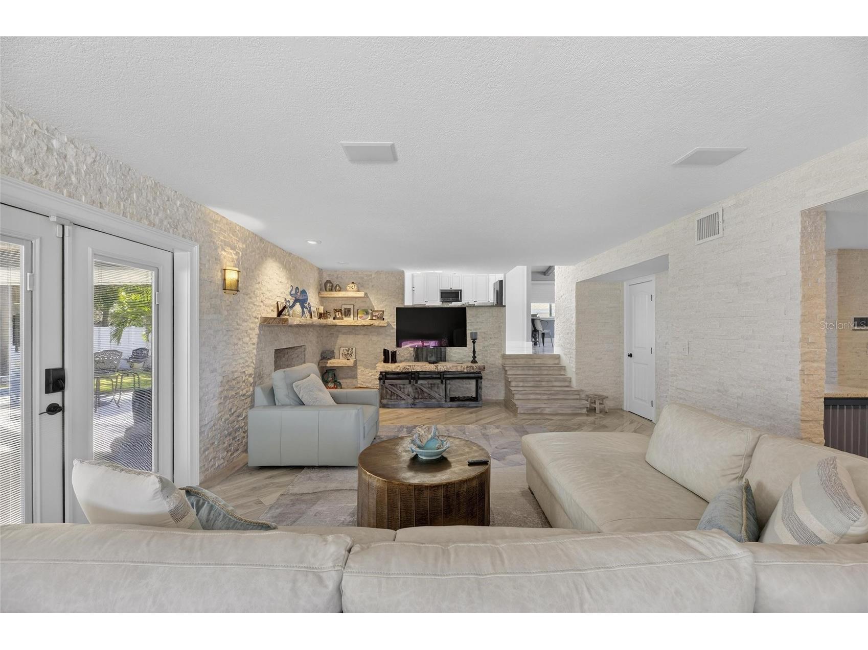 931 Gulf Boulevard Belleair Beach FL 33786 TB8492323 image69