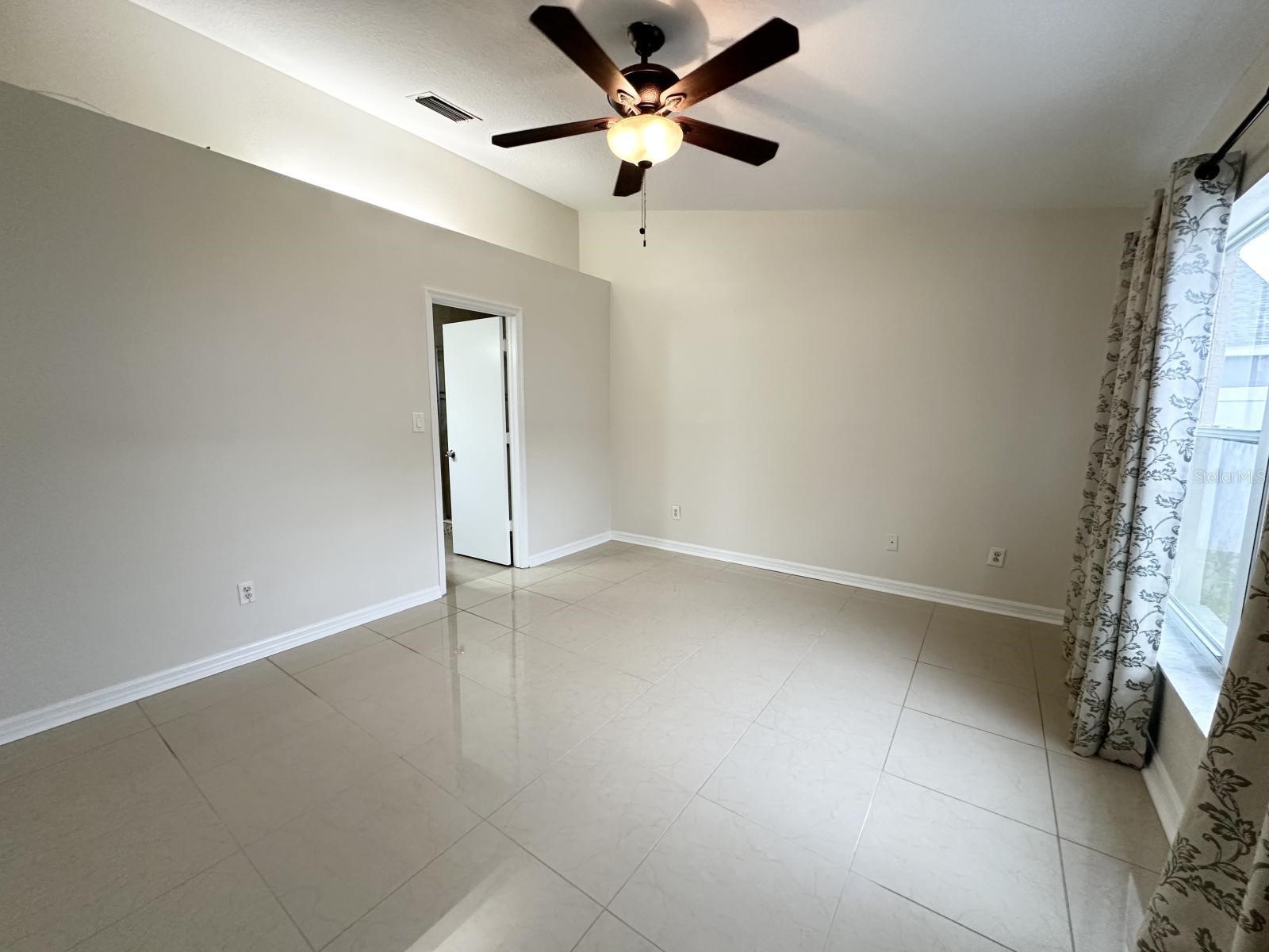 931 Hunter Lane Tarpon Springs FL 34689 W7887456 image2