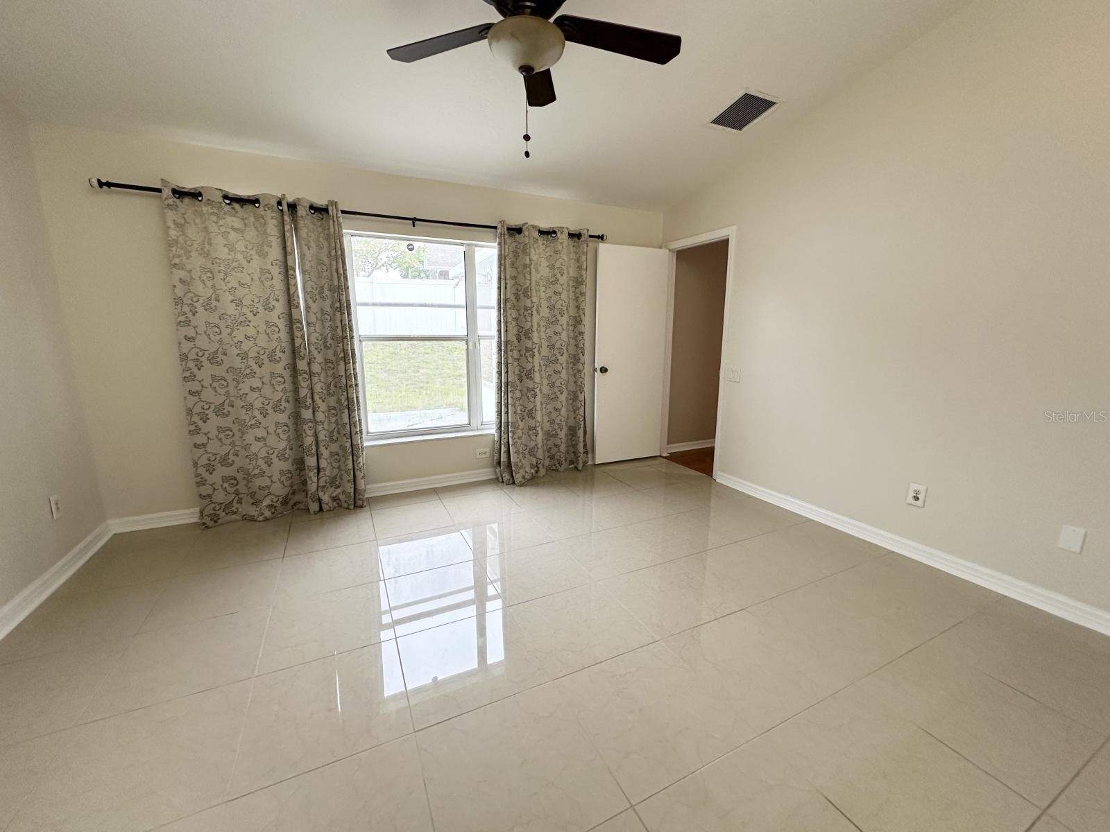 931 Hunter Lane Tarpon Springs FL 34689 W7887456 image3
