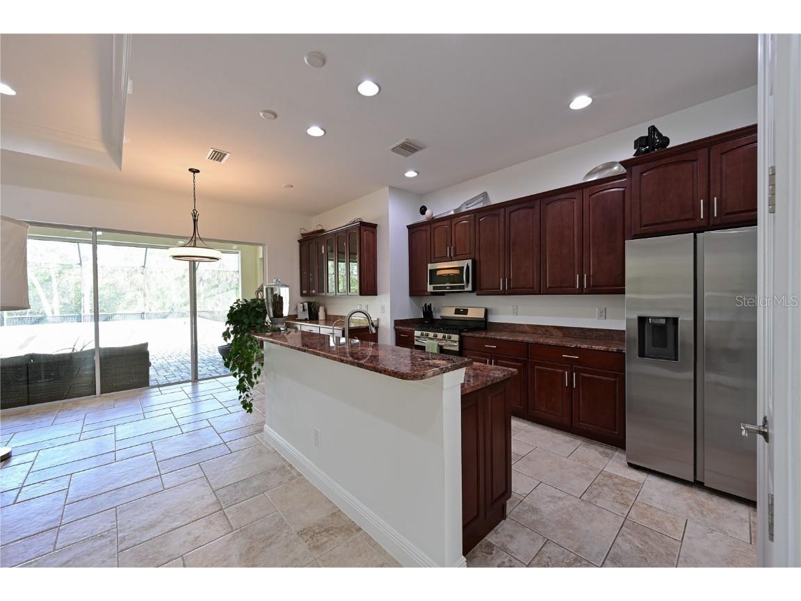 931 Mangrove Edge Court Bradenton FL 34208 - MANATEE A4668566 image10