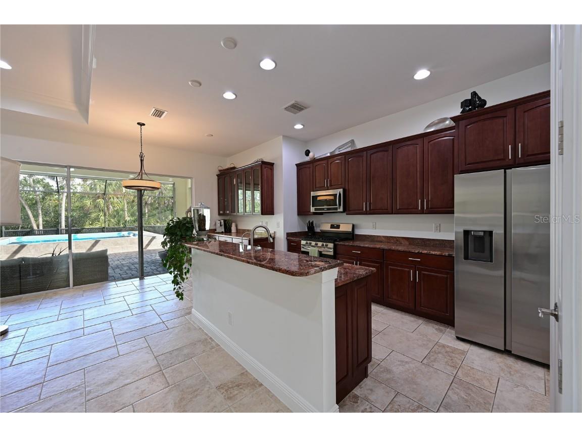 931 Mangrove Edge Court Bradenton FL 34208 - MANATEE A4668566 image11