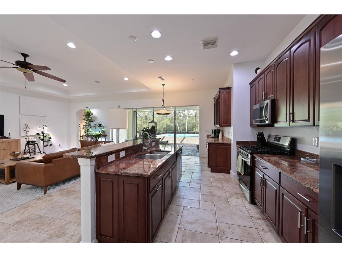 931 Mangrove Edge Court Bradenton FL 34208 - MANATEE A4668566 image12