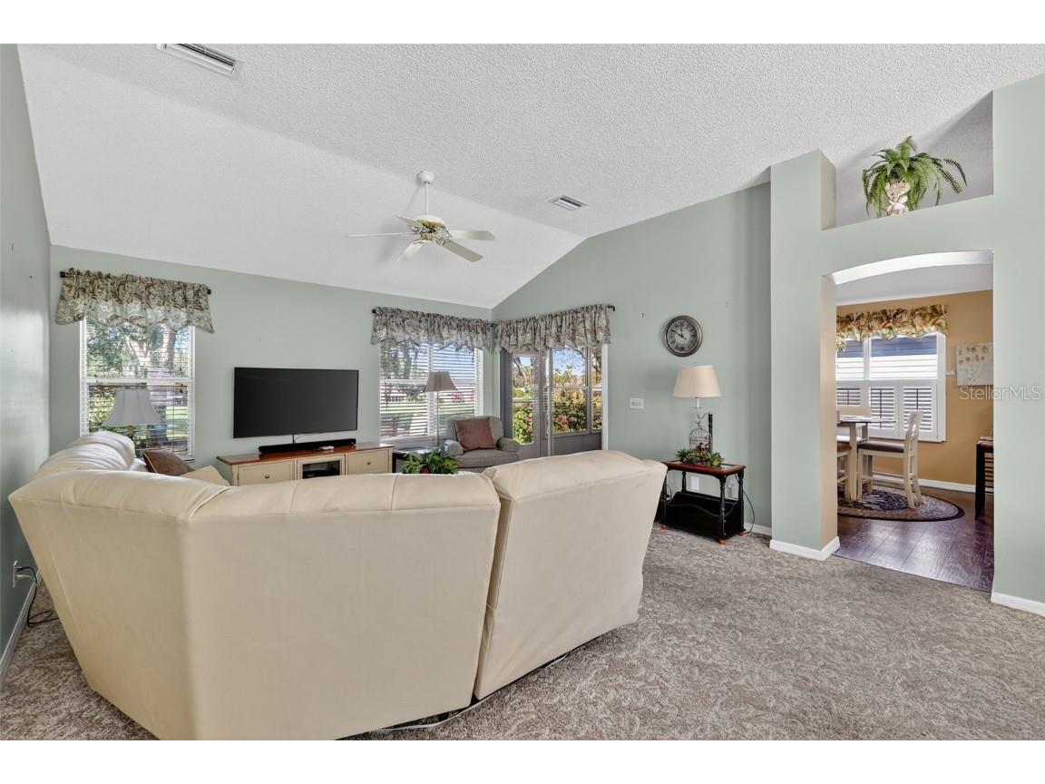 931 Oleander Street Lady Lake FL 32159 G5104325 image3