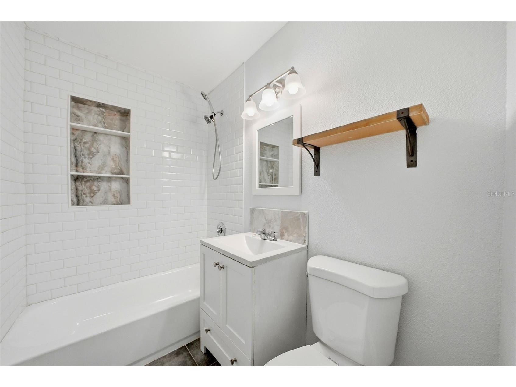 9310 N Dartmouth Avenue Tampa FL 33612 TB8517554 image11