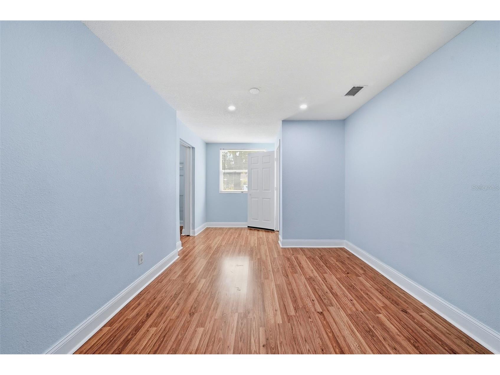 9310 N Dartmouth Avenue Tampa FL 33612 TB8517554 image19