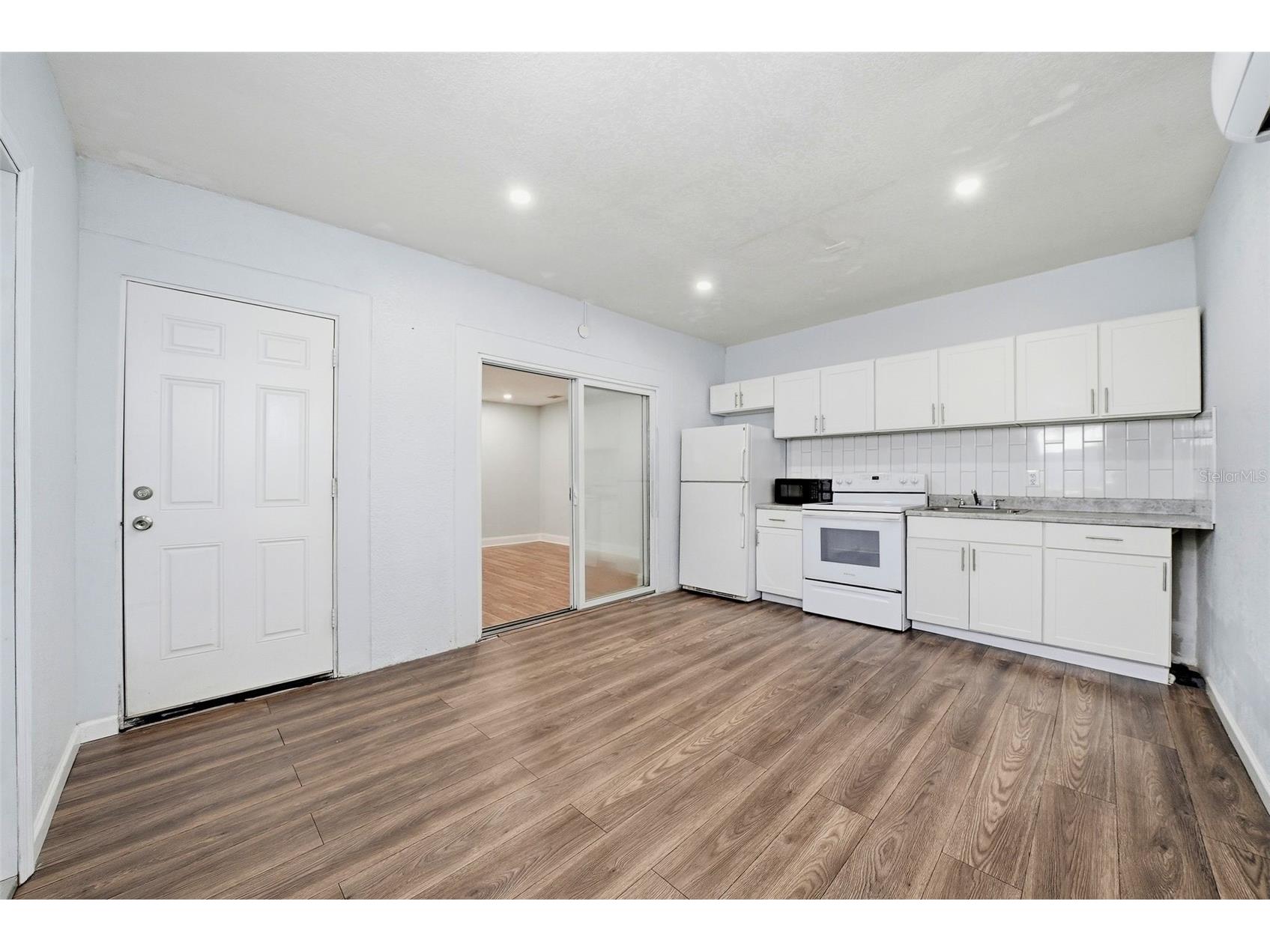 9310 N Dartmouth Avenue Tampa FL 33612 TB8517554 image24
