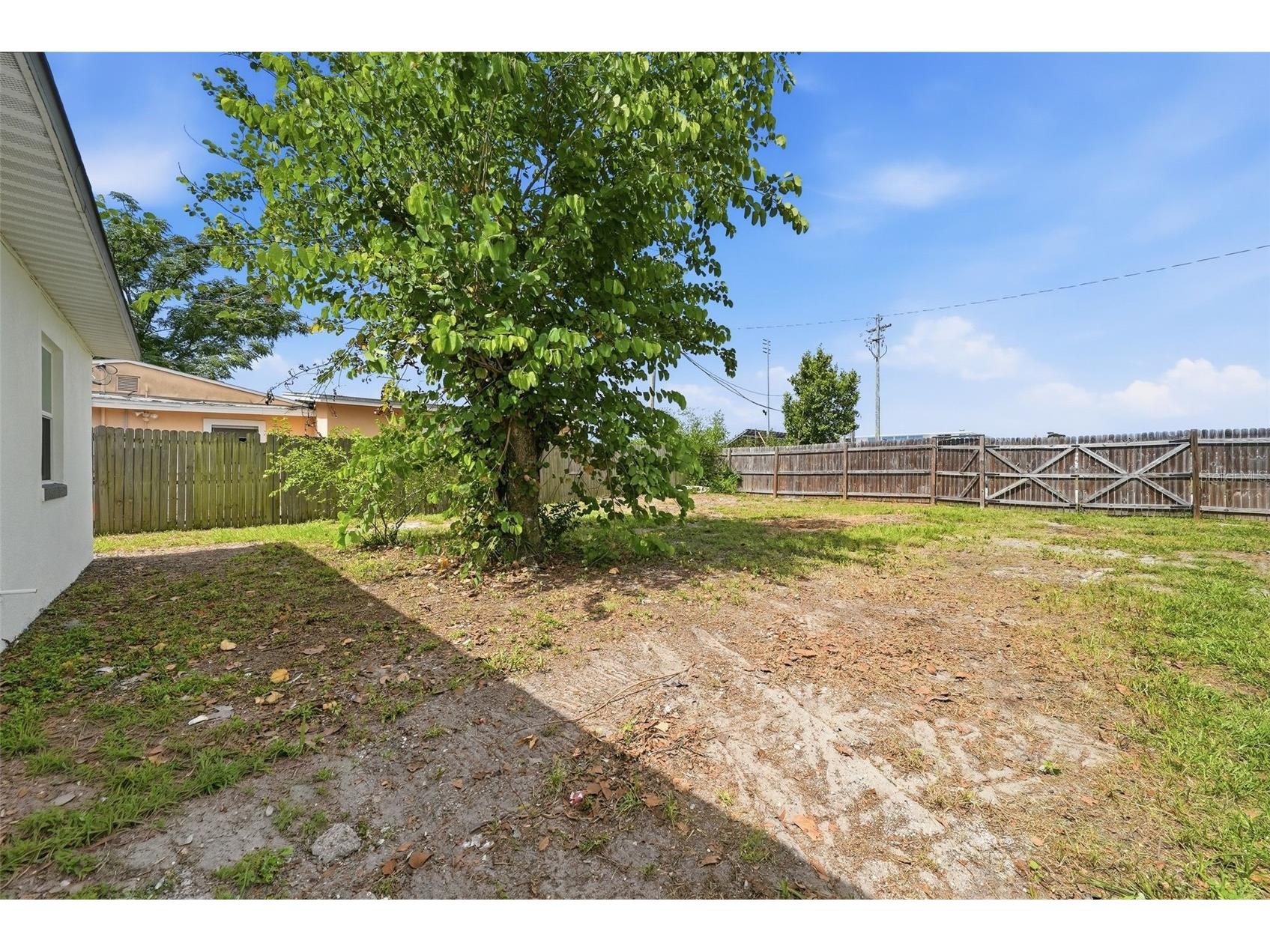 9310 N Dartmouth Avenue Tampa FL 33612 TB8517554 image28