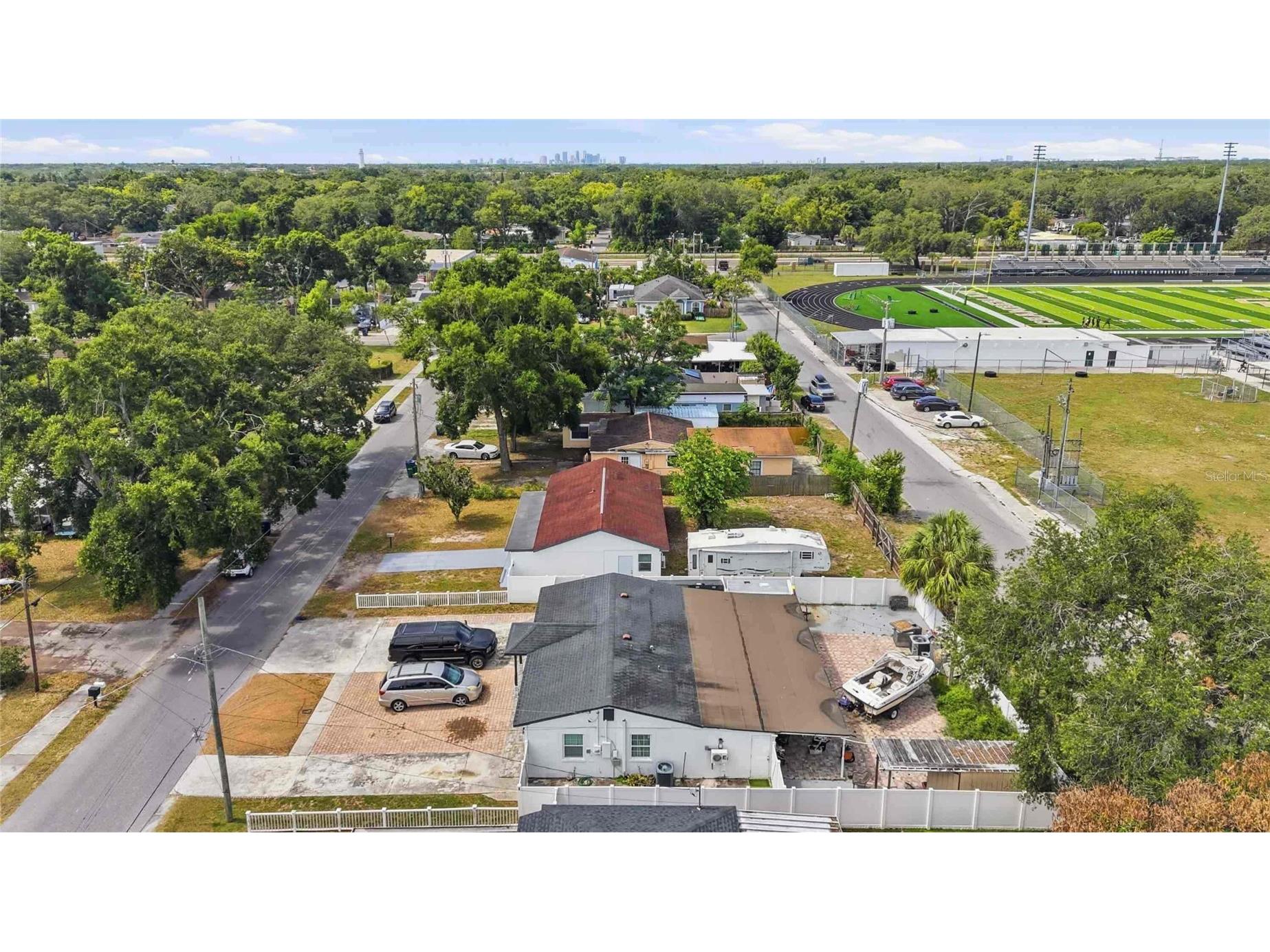 9310 N Dartmouth Avenue Tampa FL 33612 TB8517554 image31