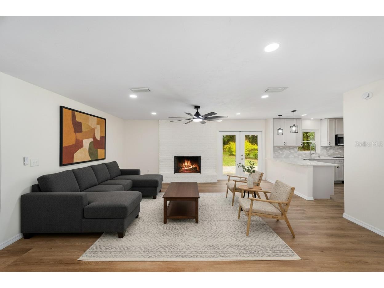 9310 NW 10th Place Gainesville FL 32606 OM710404 image5