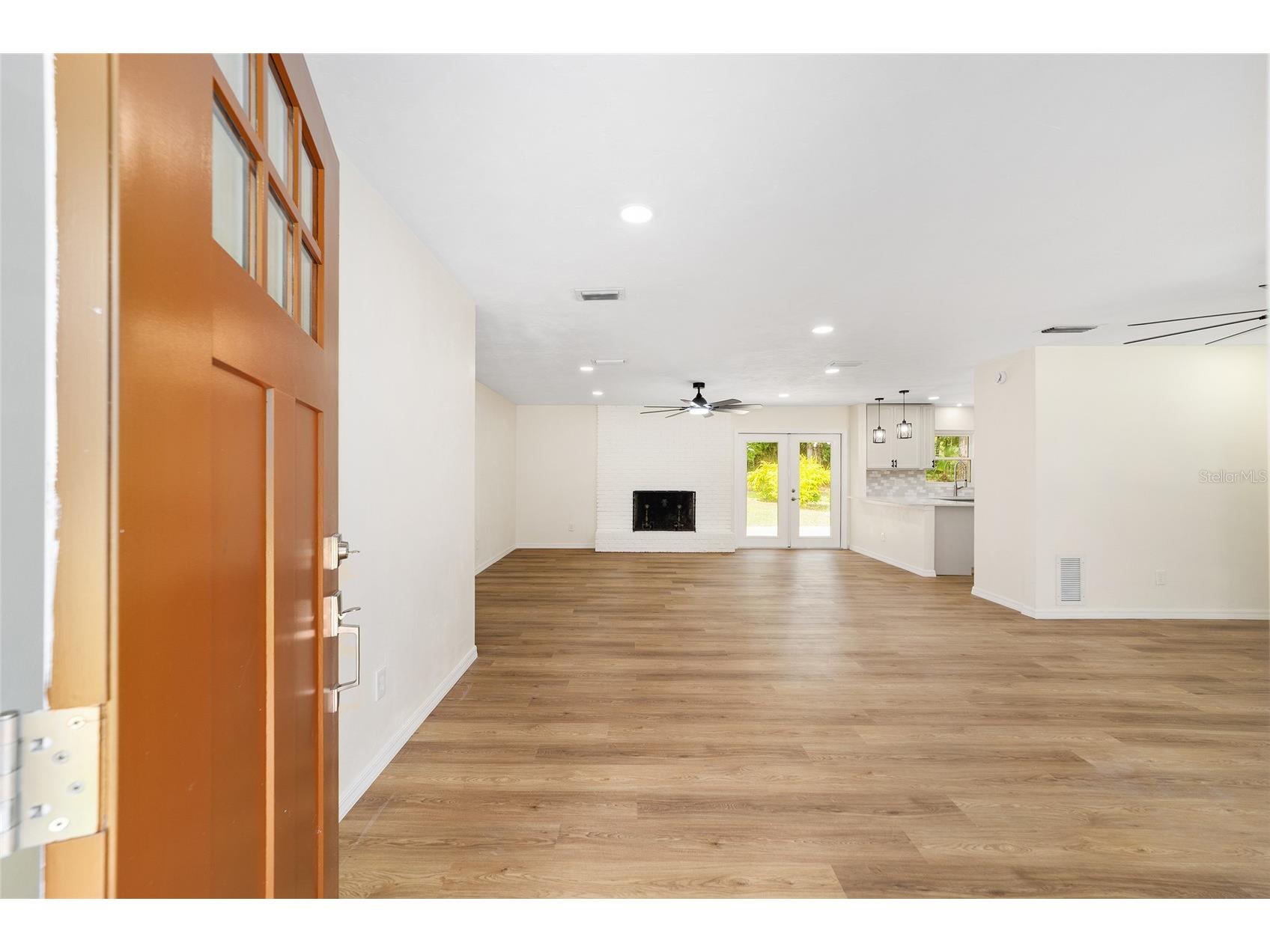 9310 NW 10th Place Gainesville FL 32606 OM710404 image6