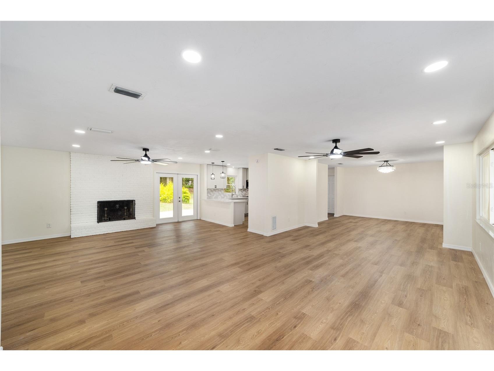 9310 NW 10th Place Gainesville FL 32606 OM710404 image8