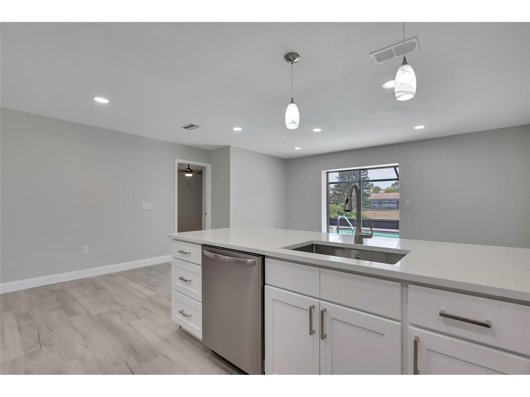 9312 Lake Christina Lane Port Richey FL 34668 W7885497 image17