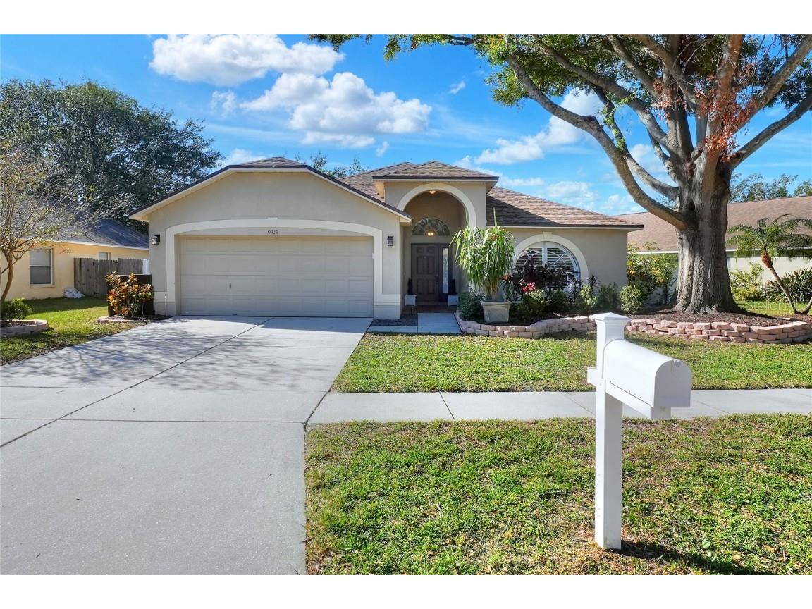 9313 Hidden Water Circle Riverview FL 33578 L4948168 image1