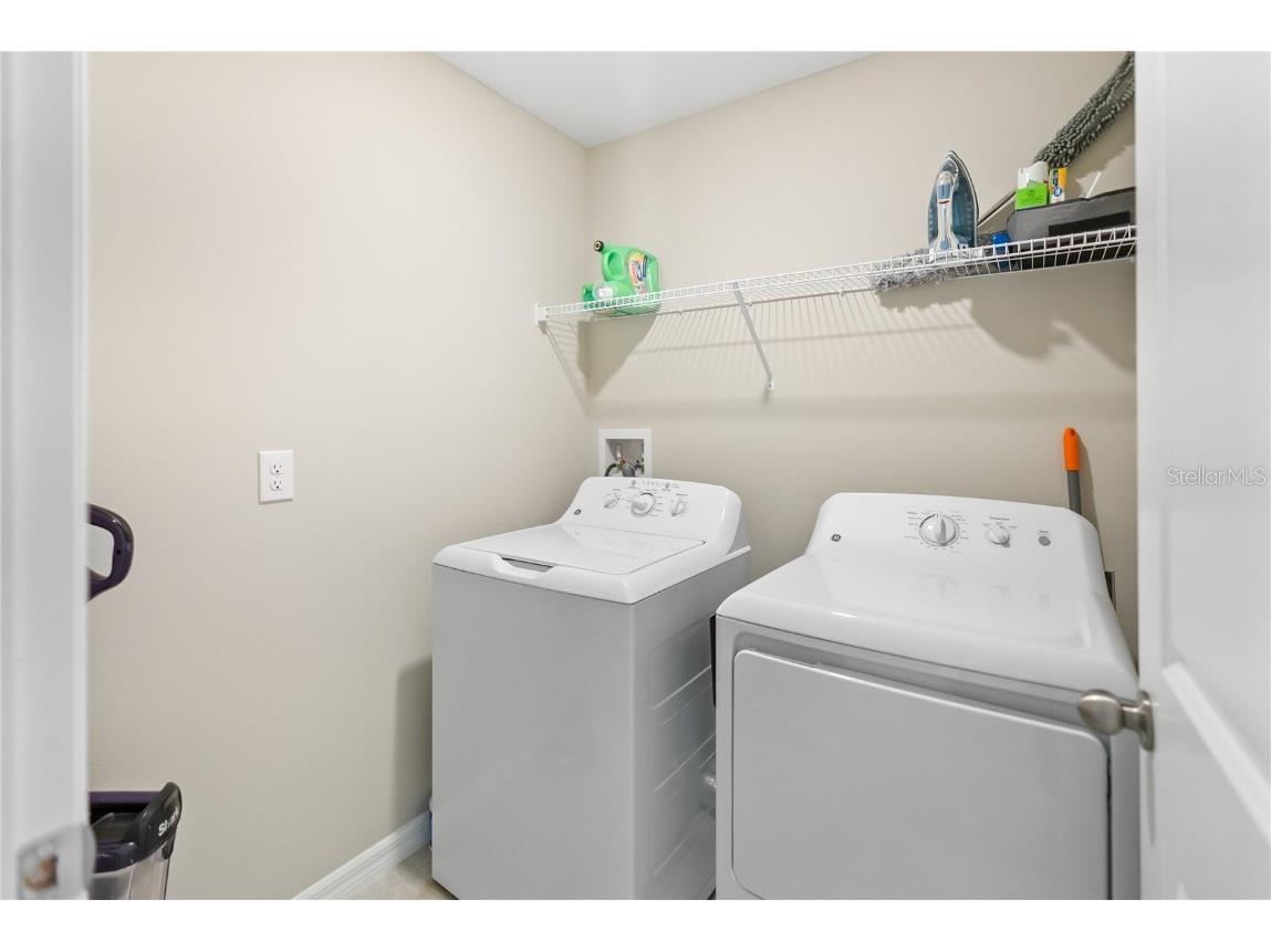 9313 Lemon Drop Loop Ruskin FL 33573 TB8384801 image18