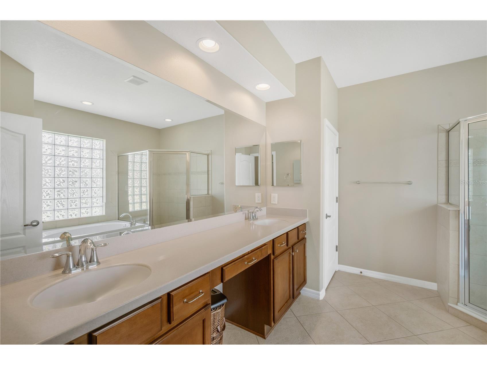 9313 Lisbon Street Seffner FL 33584 TB8497197 image22