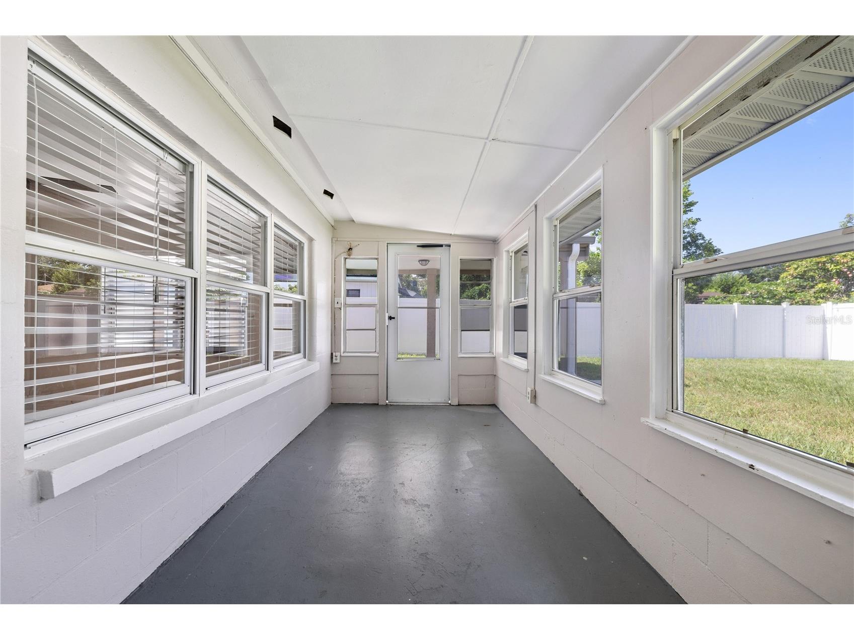 9314 N Ashley Street Tampa FL 33612 TB8491951 image22