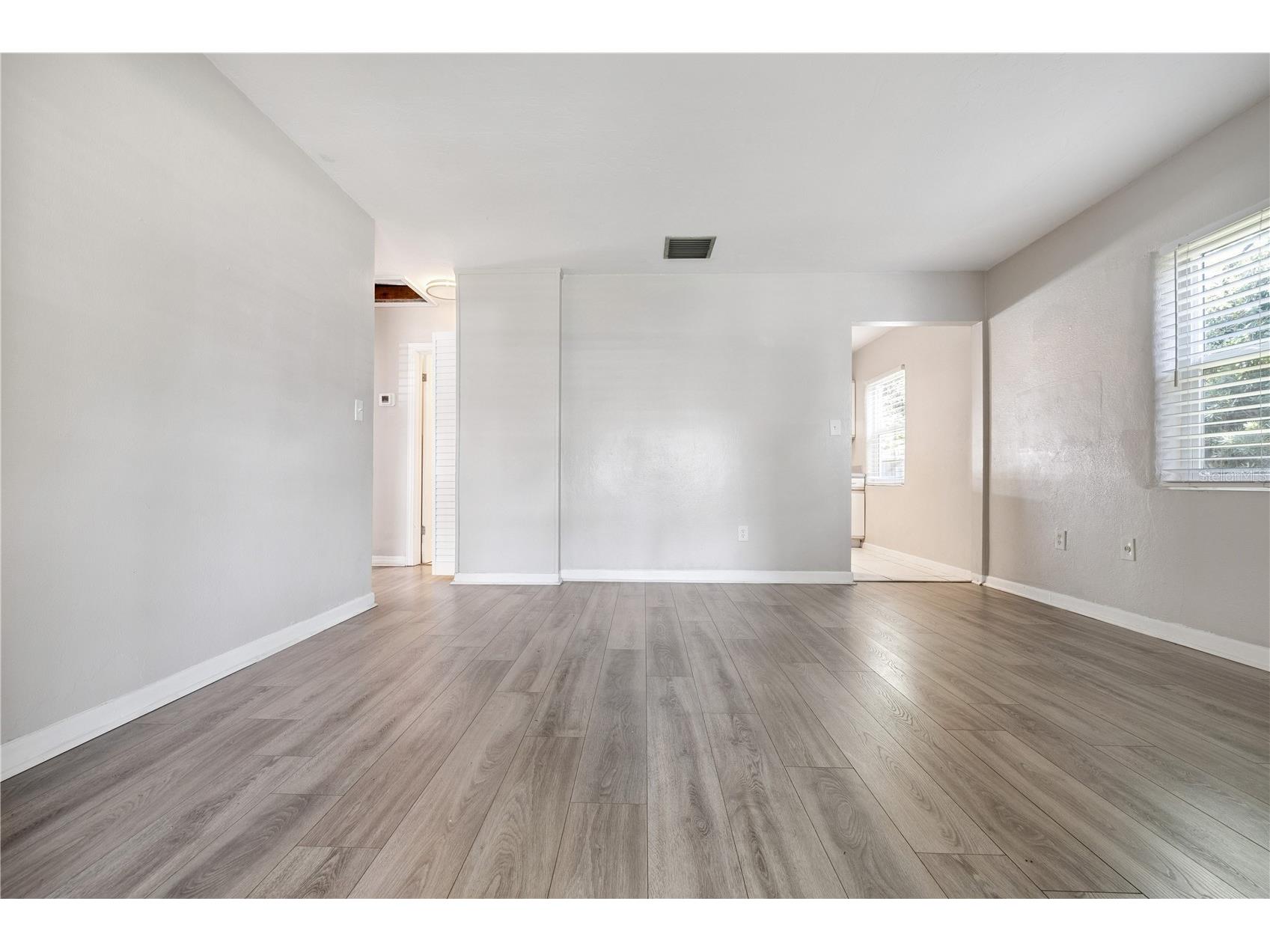 9314 N Ashley Street Tampa FL 33612 TB8491951 image9