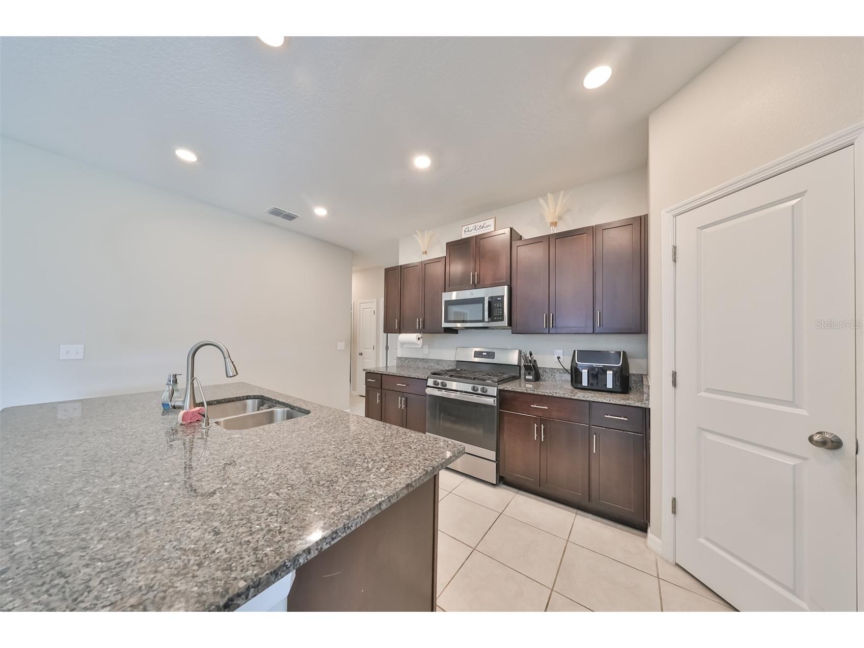 9316 Channing Hill Drive Ruskin FL 33573 TB8518249 image16