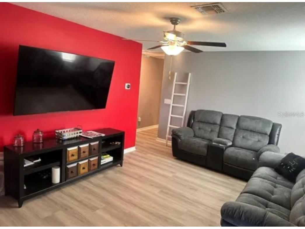 9317 Lemon Drop Loop Ruskin FL 33573 TB8423922 image12