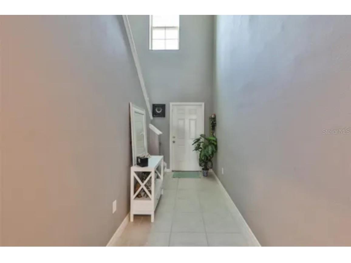 9317 Lemon Drop Loop Ruskin FL 33573 TB8423922 image2