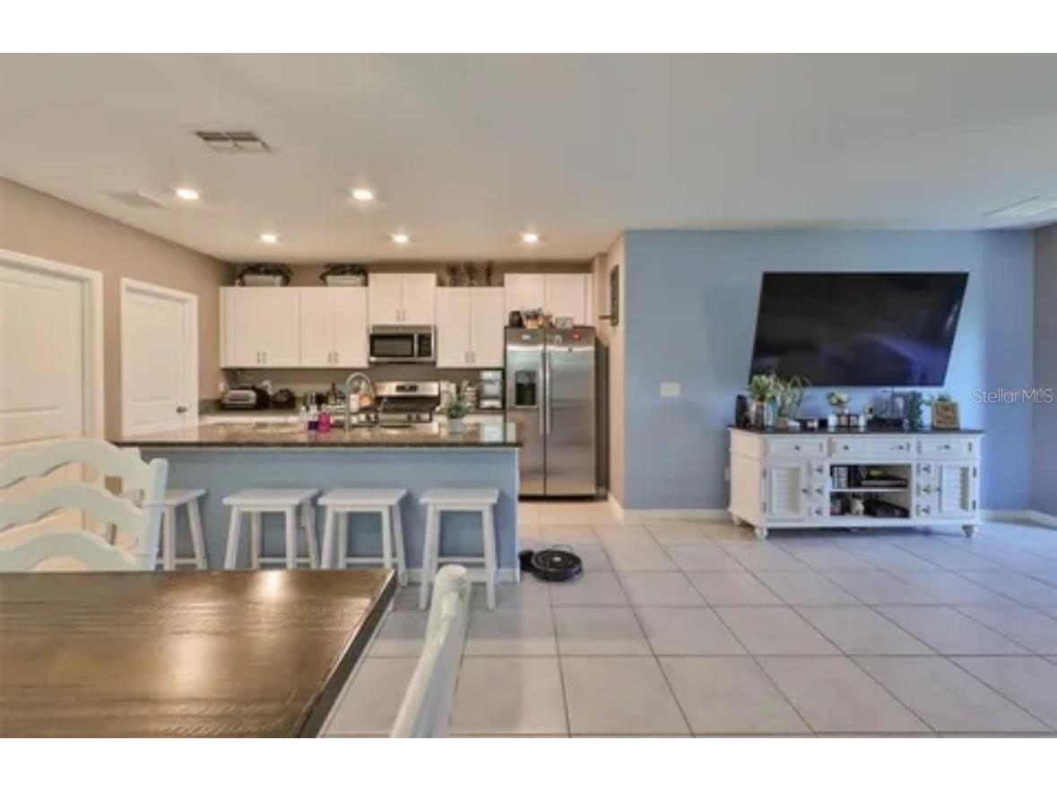 9317 Lemon Drop Loop Ruskin FL 33573 TB8423922 image3