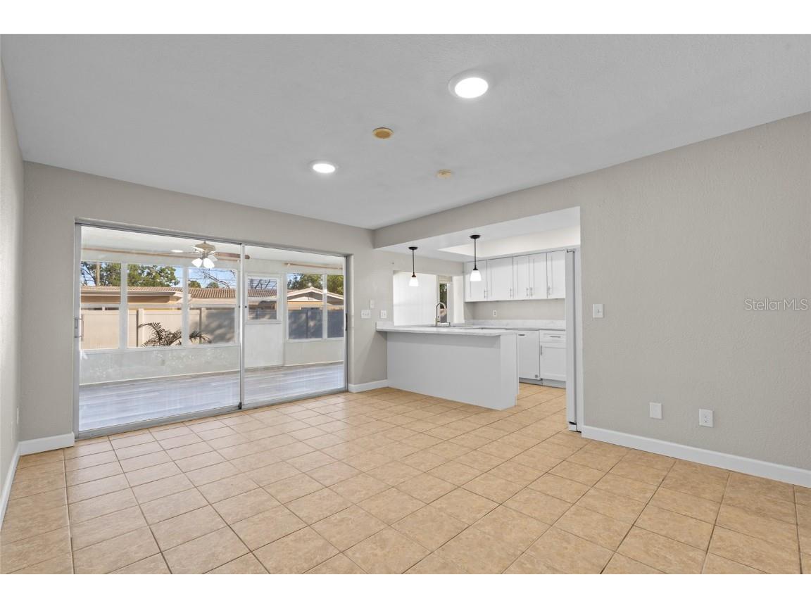 9318 1st Street N Saint Petersburg FL 33702 TB8438648 image12