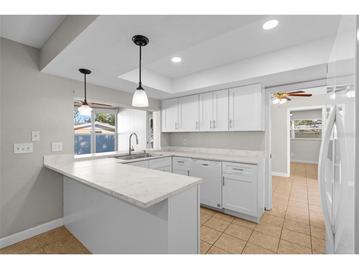 9318 1st Street N Saint Petersburg FL 33702 TB8438648 image13