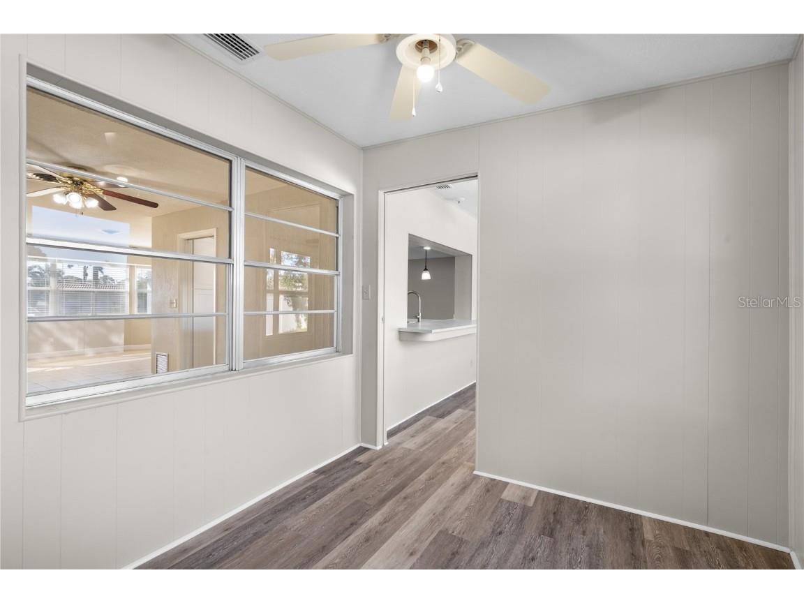 9318 1st Street N Saint Petersburg FL 33702 TB8438648 image23