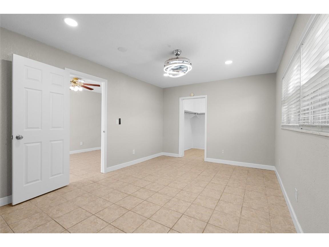 9318 1st Street N Saint Petersburg FL 33702 TB8438648 image26