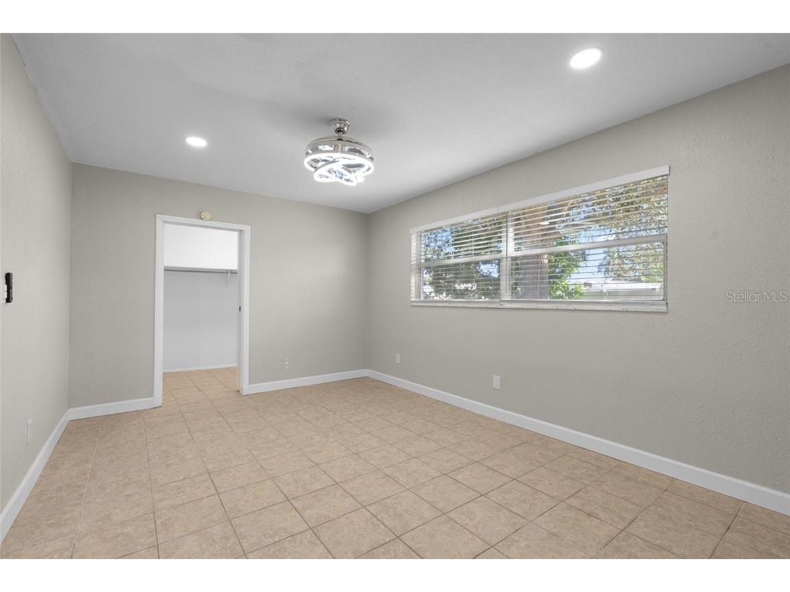 9318 1st Street N Saint Petersburg FL 33702 TB8438648 image27