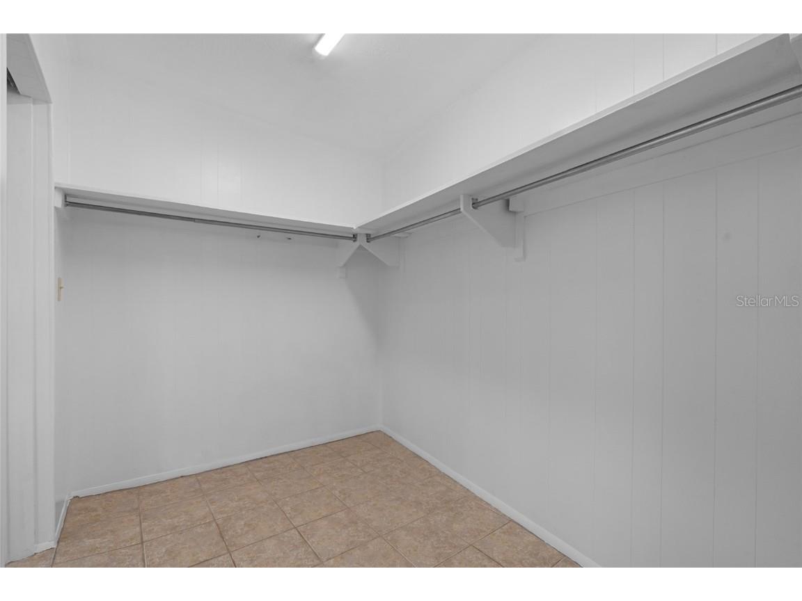 9318 1st Street N Saint Petersburg FL 33702 TB8438648 image30