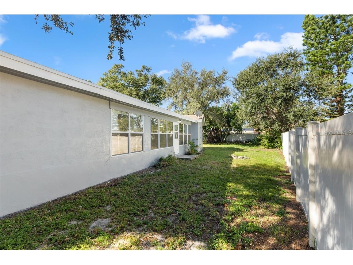 9318 1st Street N Saint Petersburg FL 33702 TB8438648 image43