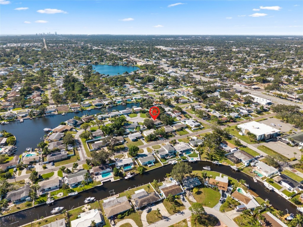 9318 1st Street N Saint Petersburg FL 33702 TB8438648 image46