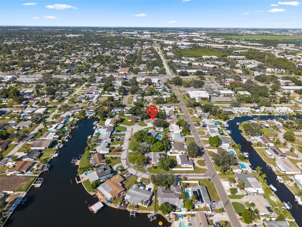 9318 1st Street N Saint Petersburg FL 33702 TB8438648 image48
