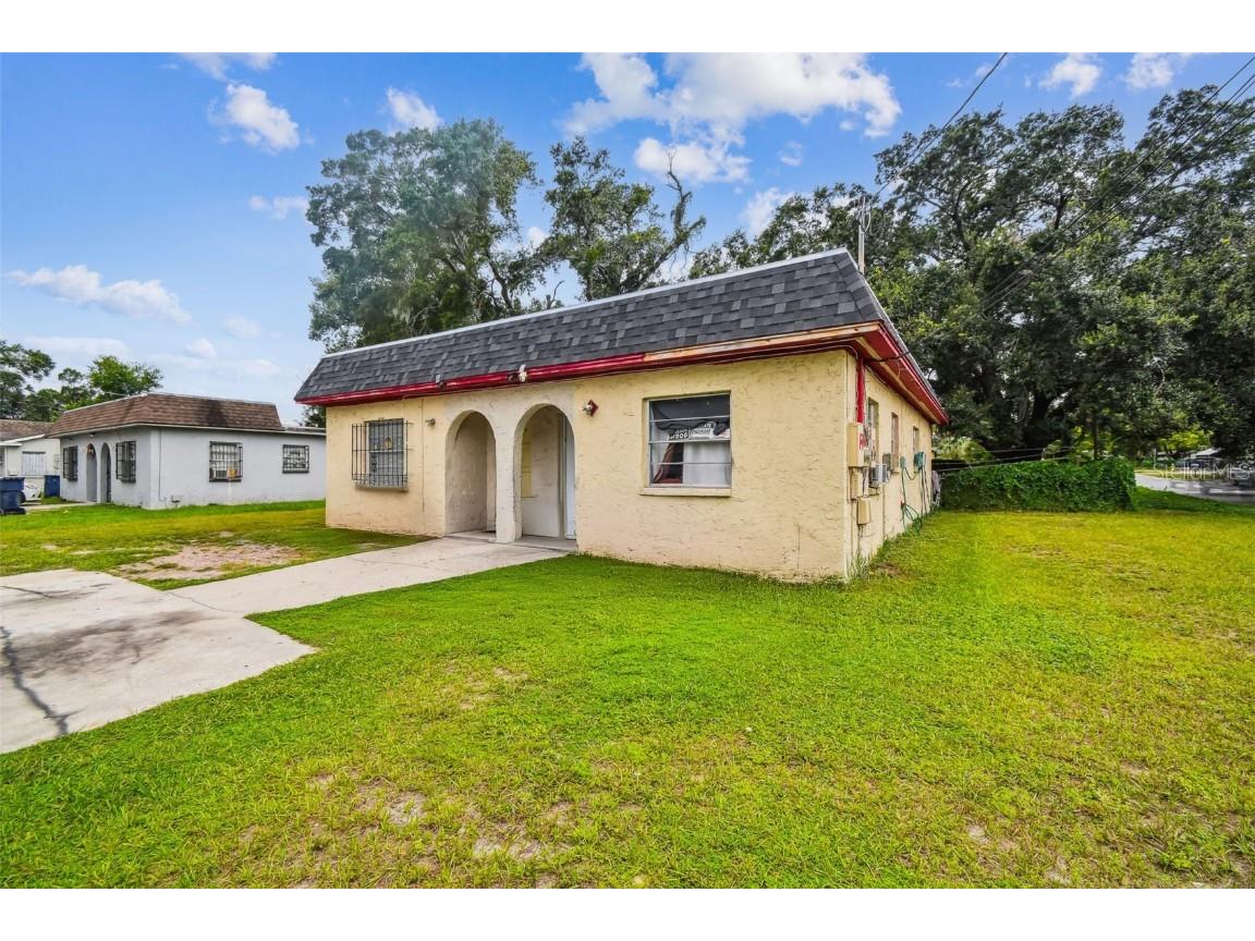 9318 N 11th Street Tampa FL 33612 TB8426470 image1