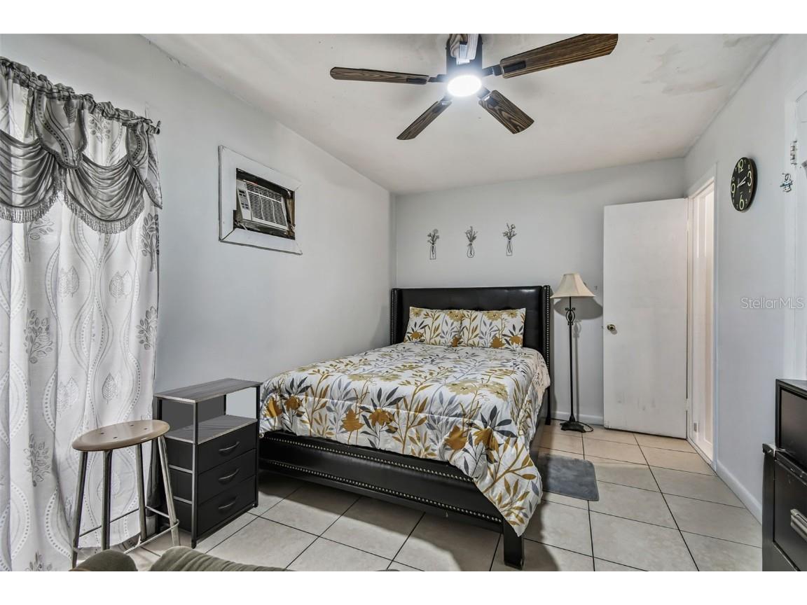 9318 N 11th Street Tampa FL 33612 TB8426470 image17