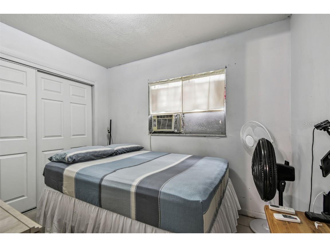 9318 N 11th Street Tampa FL 33612 TB8426470 image26