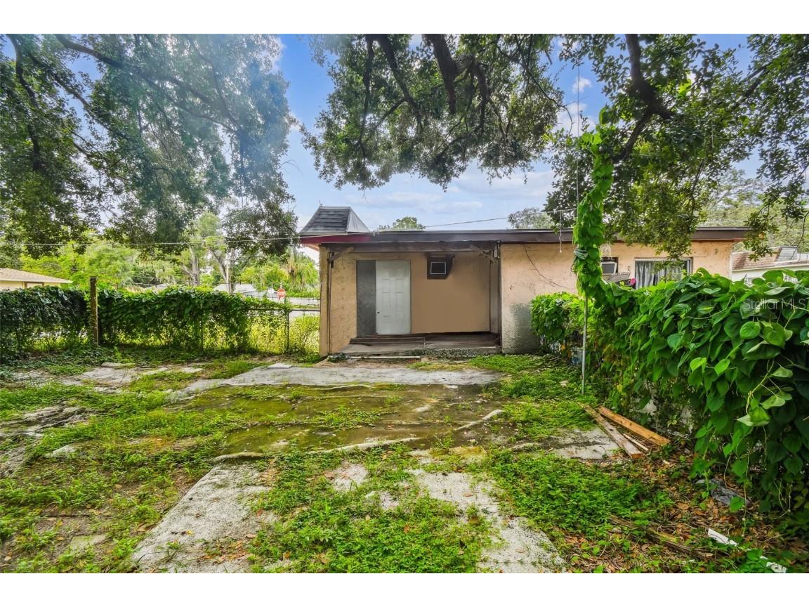 9318 N 11th Street Tampa FL 33612 TB8426470 image4